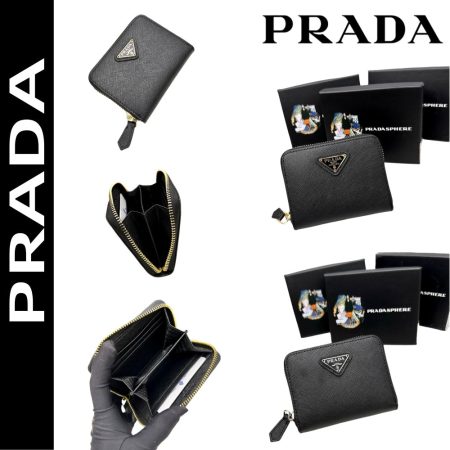PRADA【プラダ】アイコニックな三角プレート付き 小さなジップ財布 春の新作