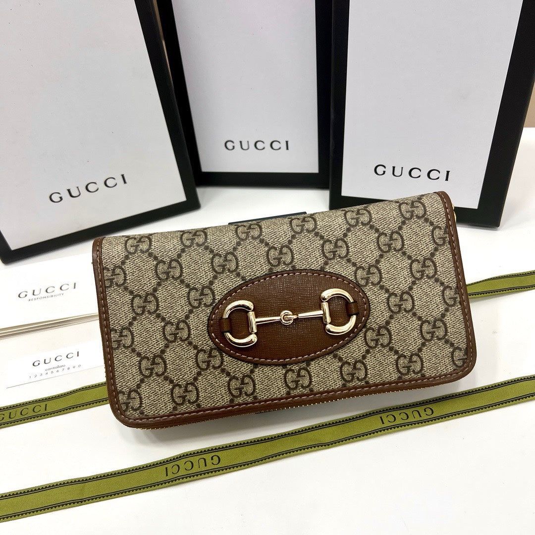 GUCCI【グッチ】 限定カラー登場！超薄デザインの高級レザー財布