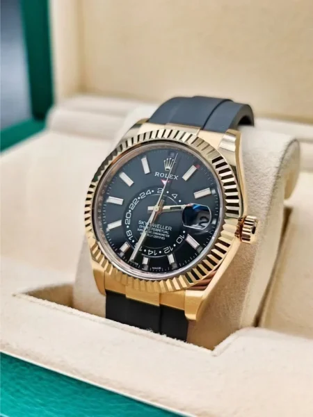 ROLEXロレックスの機械式時計 スカイドゥエラー 42MM時計