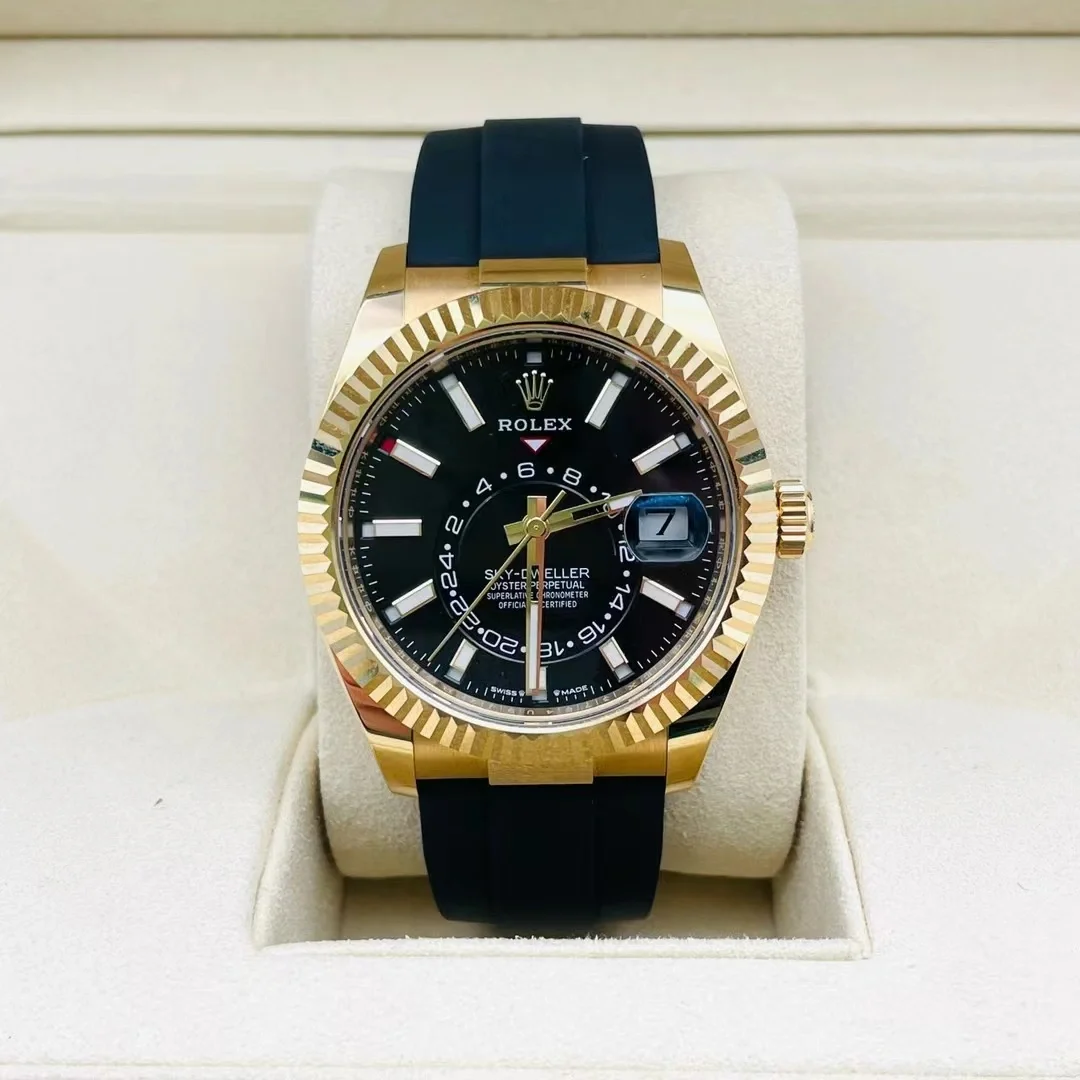 ROLEXロレックスの機械式時計 スカイドゥエラー 42MM時計